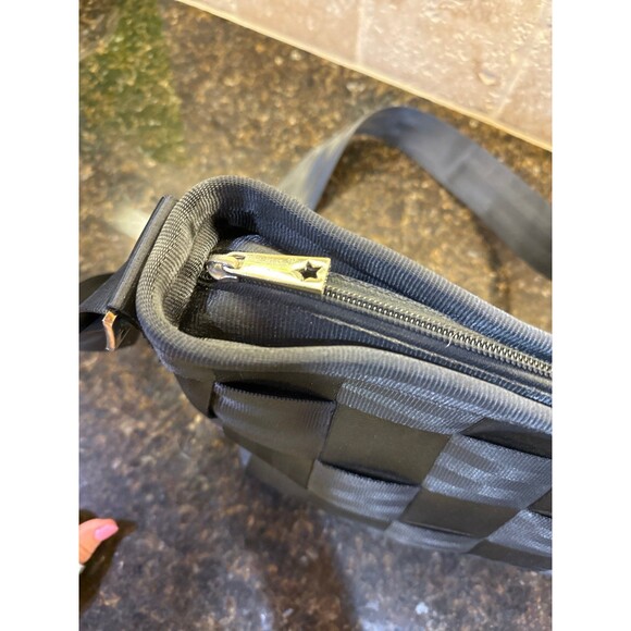 Harvey’s Original Seatbelt Executive Messenger Shoulder Bag Black EUC - Picture 8 of 11